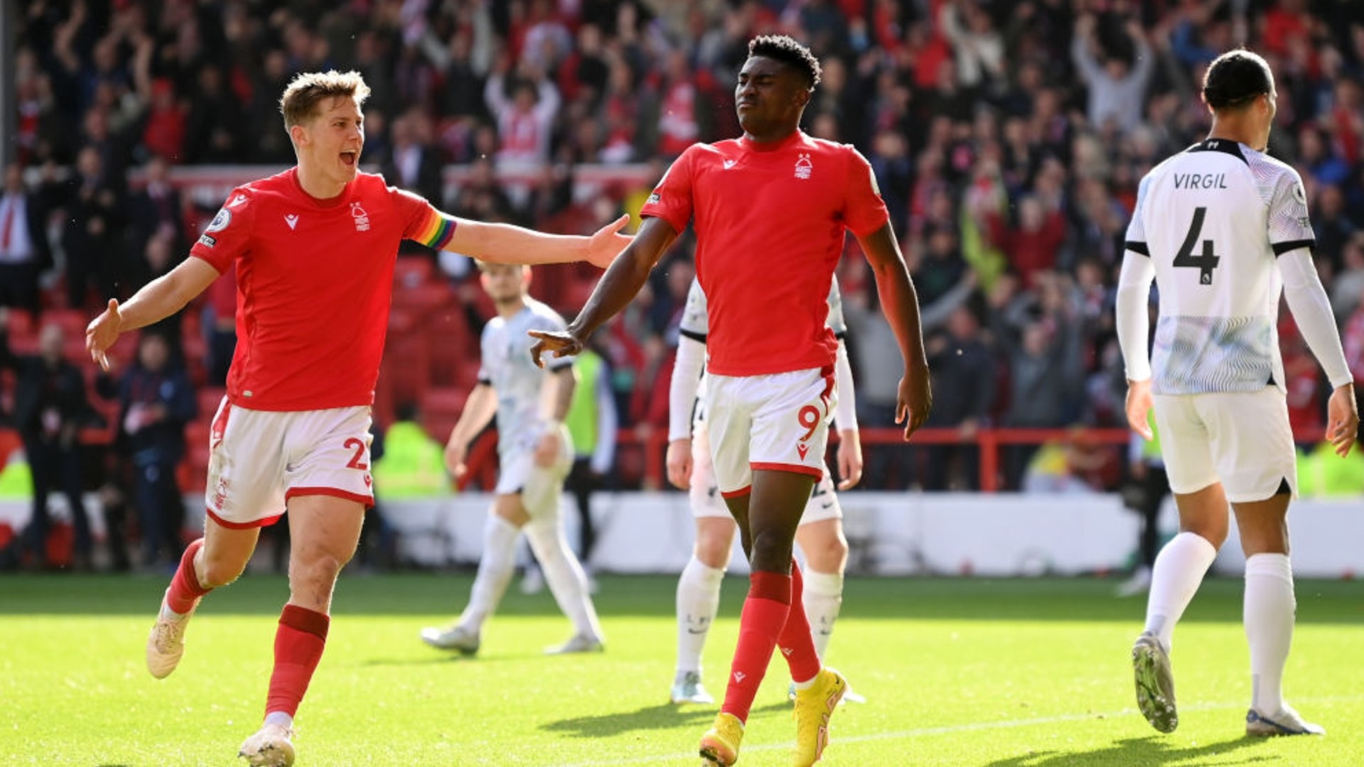 他继承了父 他继承了父